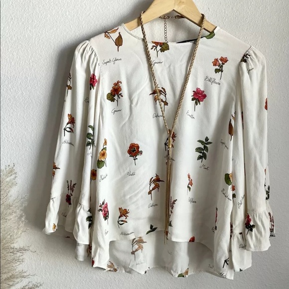ZARA BASIC Floral Bell Sleeve Blouse Top Cream Ivory Size S - Picture 2 of 6